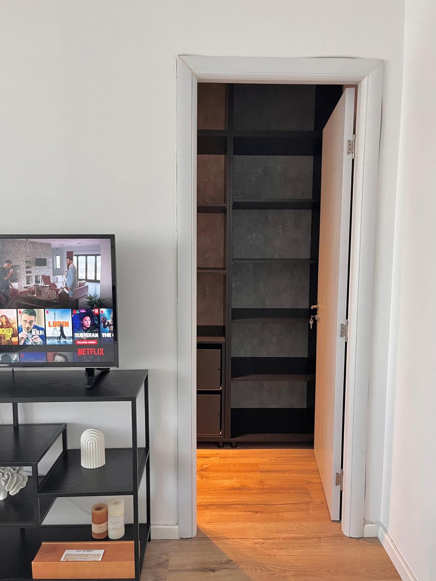 Urban View - Free Parking - Metro Station - Self Check-in Apartamento Bucarest
